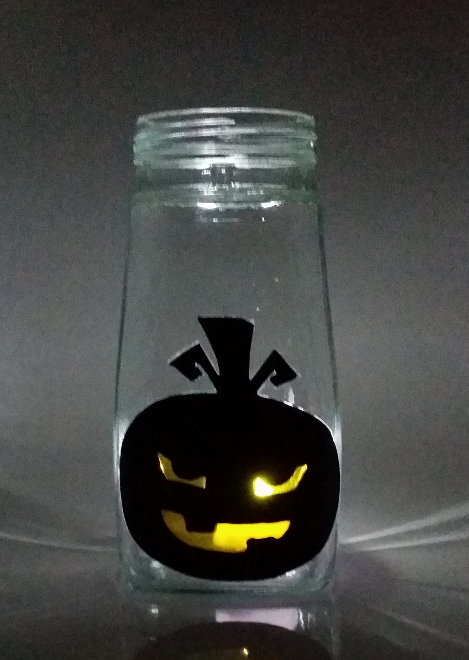 Glass Painted Jam Jars and Mason Jars (Solvent Paint).