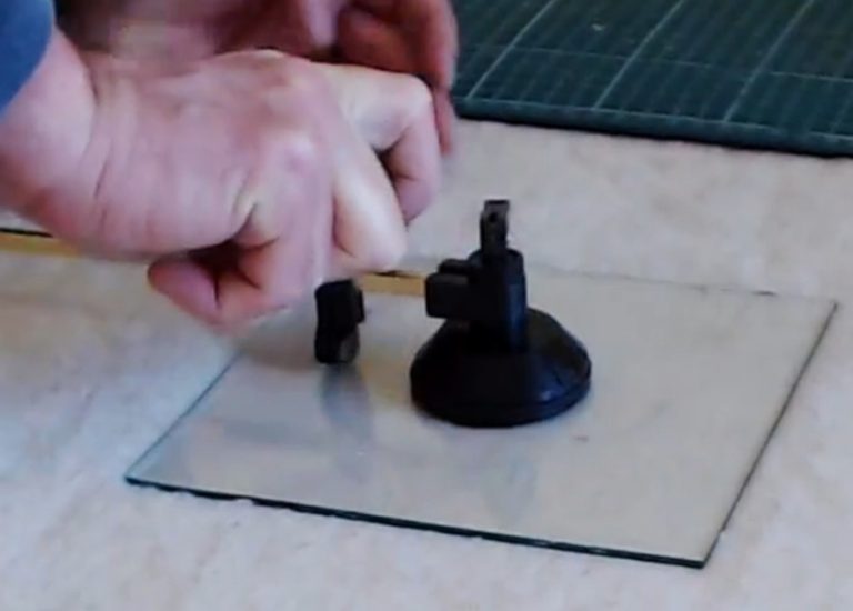 Using Adhesive lead in Glass Painting. A Prairie style sun catcher.